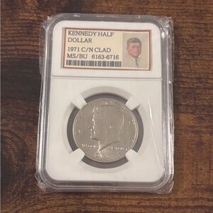 1971 / KENNEDY HALF DOLLAR - JFK 6716 [KEEPSAKE SLAB] (C/N CLAD) BU/MS